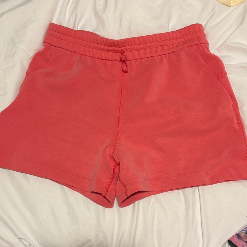 Lululemon softstreme short glaze pink